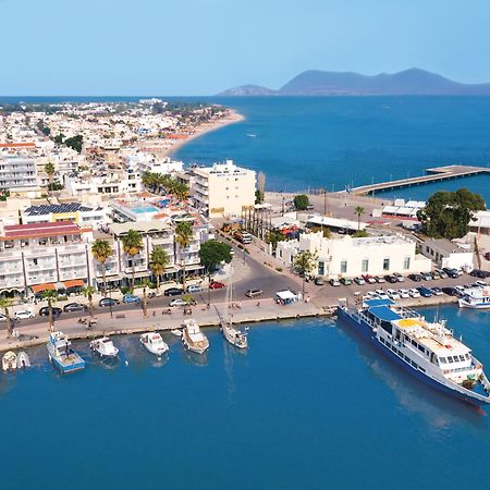 Kosta Palace Hotel Bagian luar foto